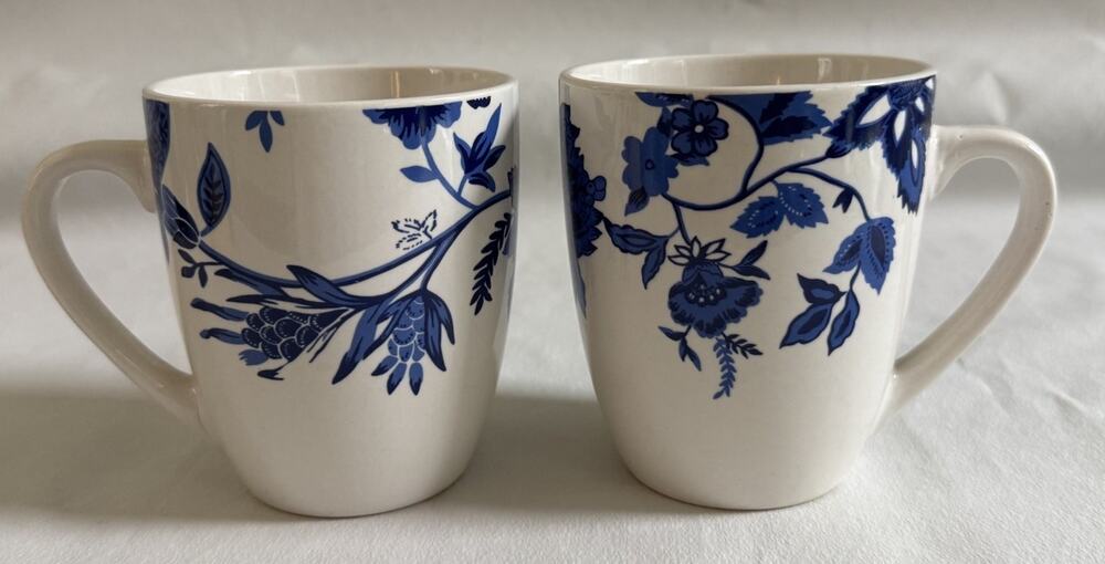 Royal Norfolk Blue & White Stoneware Floral Coffee Mugs 12 Oz Set 2